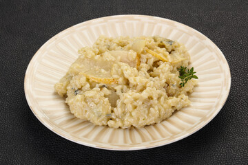 Risotto with pear and gorgonzola