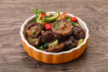 Marinated shiitake mushrooms with herbs