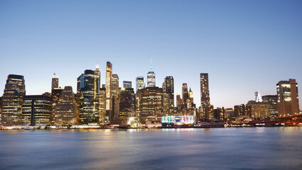 Fototapeta premium landscape of lower manhattan financial district evening 
