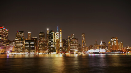 Fototapeta premium landscape photo of lower Manhattan night time 