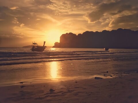 Coming ashore in Thailand