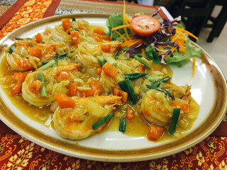 Shrimp with orange sauce 