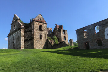 Fototapeta na wymiar Rouins of monastery in Zagórz, Bieszczady, Poland