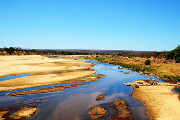 Landschaft des  Kr&uuml;ger-Nationalpark in S&uuml;dafrika.Der Kr&uuml;ger Park liegt im flachen Lowveld, der zentrale Teil auf einer durchschnittlichen H&ouml;he von 250 m &uuml;ber dem Meeresspiegel.