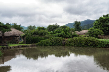 Fototapeta na wymiar Suncheon Naganeupseong Folk Village