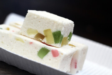 White marshmallow with marmalade crumbs, dessert