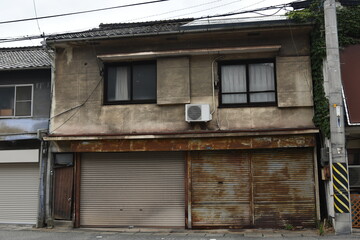 日本の岡山県玉野市の古くて美しい建物