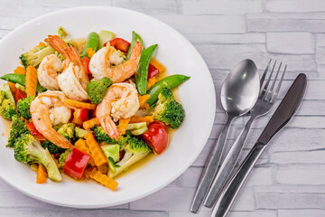 Stir fried mixed vegetables with shrimp