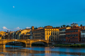 Fototapeta na wymiar traditional, sunrise, church, dome, arc, cathedral, boat, blue, sunset, skyline, summer, toscana, history, water, attraction, culture, arch, beautiful, urban, city, landscape, firenze, travel, river, 