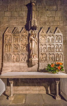 Spain, Catalonia, comarque of Ripolles, church of the old Sant Joan de les Abadesses monastery, altar
