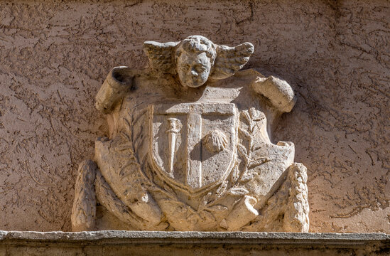 France, Provence, Vaucluse, Le Barroux, coat of arms on top of the doot of the former hospital (18th century)