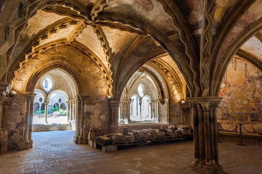 France, Limousin, Correze, Tulle, cloister of the abbey Saint-Martin-et-Saint-Martial, cross vault in the chapter hall (14th century)