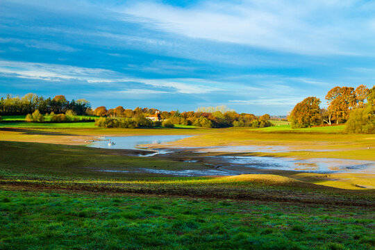 An autumn walk on the high weald of Kent and around the reservoir of Bewl Waters
