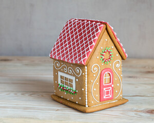 How to make gingerbread house, step by step, tutorial. Step 10. Assembling a gingerbread house