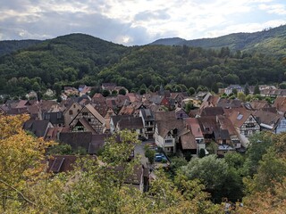 Kaysersberg Riquewihr Ribeauvill&eacute; Ribeauvill&eacute; Mittelbergheim route des vins d'Alsace, plus beau village de france avec maison en bois poutre et charpente architacture traditionnel  ferme &agrave; colombage