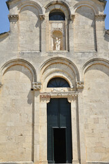 Fototapeta na wymiar Façade de la cathédrale romane du Nebbio à Saint-Florent, Corse