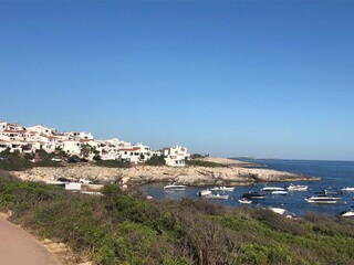 Fototapeta na wymiar view of the city of the sea. Minorca îles baléares 