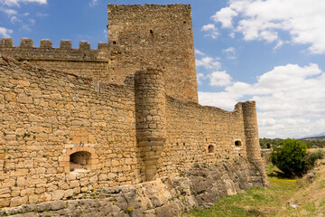 Naklejka premium Walls of Pedraza Castle in Segovia