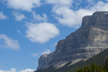 Fototapeta premium Beautiful Drive through the Rocky Mountains Alberta Canada 