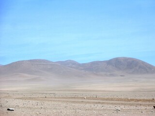 Panorama de montañas en el desierto