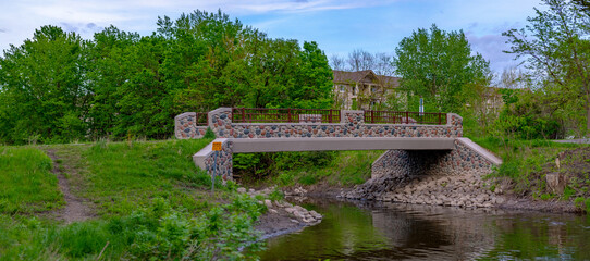 Fototapeta premium Stone bridge over the river