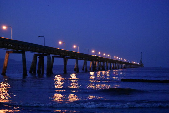 muelle de noche