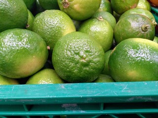 lemons in the market