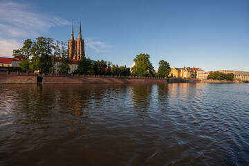 Fototapeta premium Wroclaw, Poland August 5, 2020; View of the city of Wroclaw from the perspective of the Odra River.