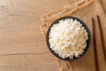 cooked white rice bowl