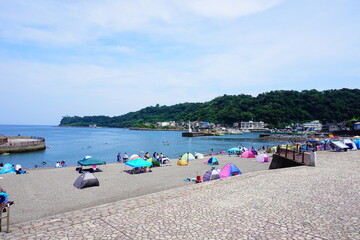 Fototapeta na wymiar 川奈いるか浜公園の海水浴場