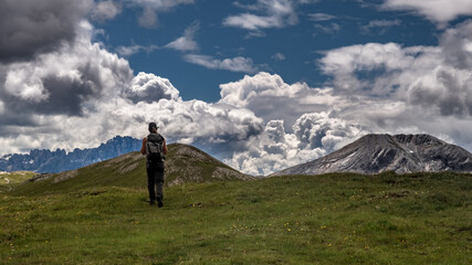 Obraz premium Trekking in the majestic Dolomiti of Alto Adige
