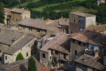 Fototapeta na wymiar View of the town of San Gimignano from the top of one of the towers
