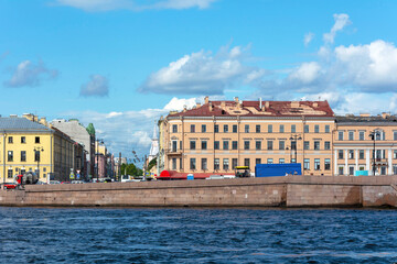 Saint Petersburg, view of the Lieutenant Schmidt embankment at the Blagoveshchensk bridge