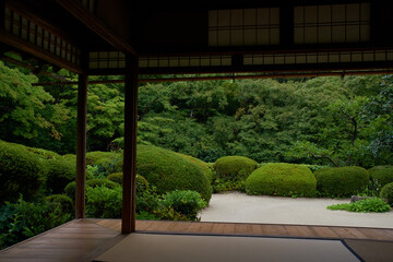 夏の京都の寺院（詩仙堂）