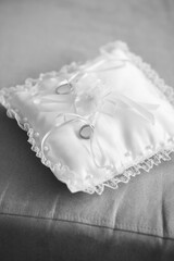 wedding rings on the pillow