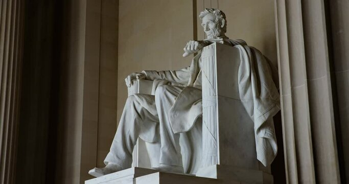 Lincoln Memorial Abraham Lincoln Statue zoom in 30 seconds total with 15 second zoom
