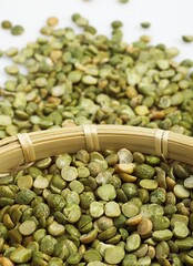 Split Peas, pisum sativum, Seeds in Basket