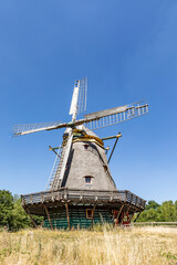 Naklejka premium windmill in the netherlands
