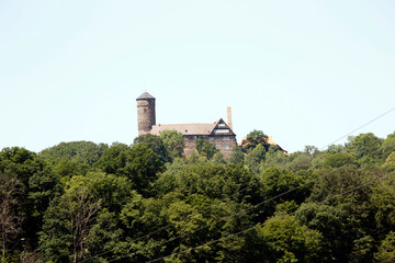 Fototapeta na wymiar Ludwigstein Castle, Medieval Castle, Hikers, Werleshausen, Hesse, Germany, Europe