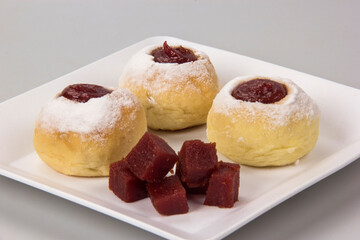 Sweet bread stuffed with guava jam