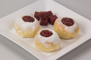 Sweet bread stuffed with guava jam