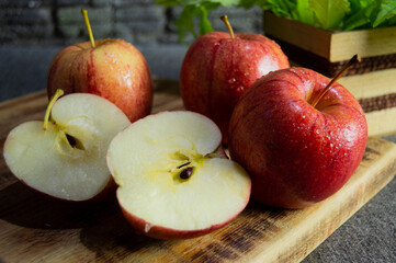Manzanas Rojas 