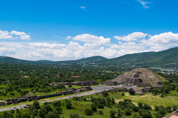 Fototapeta na wymiar aerial view of pyramid 