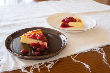cake with strawberries