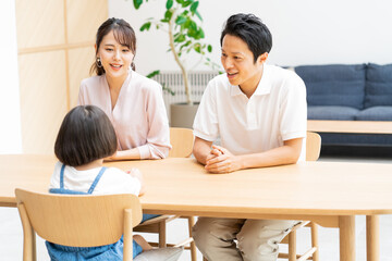 アジア人　親子　ポートレート