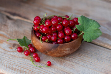 bowl with red currants