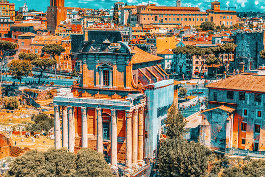 View of the Roman Forum from the Hill of Palatine - a general overview of the entire Roman Forum atop. Temple of Antoninus and Faustina (Tempio di Antonino e Faustina).