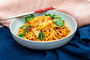 Vegetable noodles with chicken meat preparation