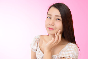 Fototapeta premium 微笑む美しい女性