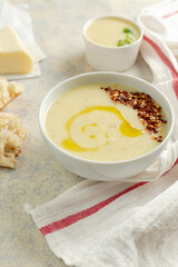 cream soup with bread